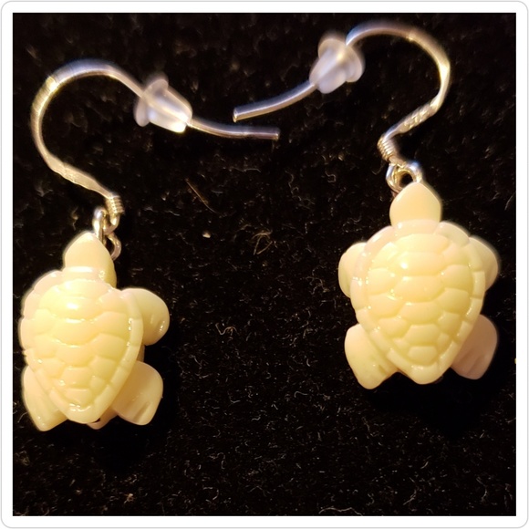 New Handcrafted Turtle Jewelry Set - Picture 2 of 7